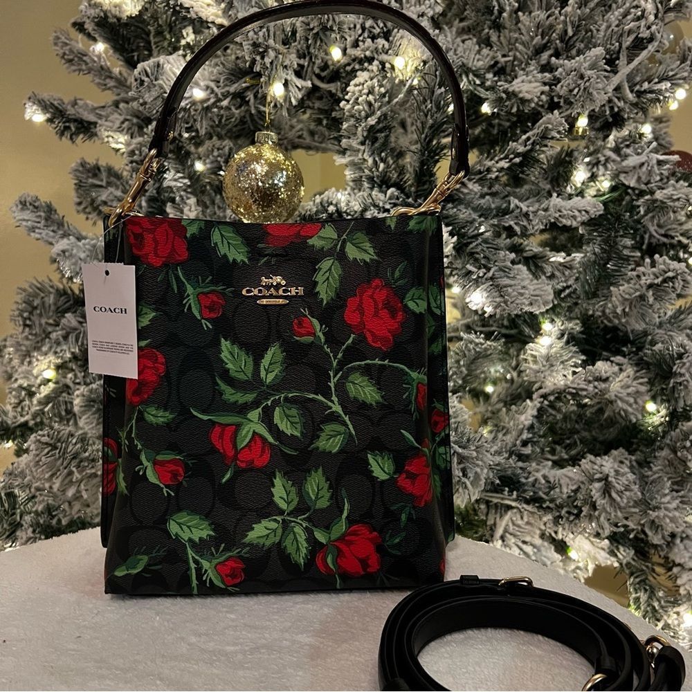 NWT Coach Mollie Bucket Bag 22 In Signature Canvas With Fairytale Rose Print